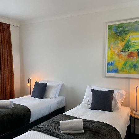 غولبورن The Astor Hotel Motel المظهر الخارجي الصورة