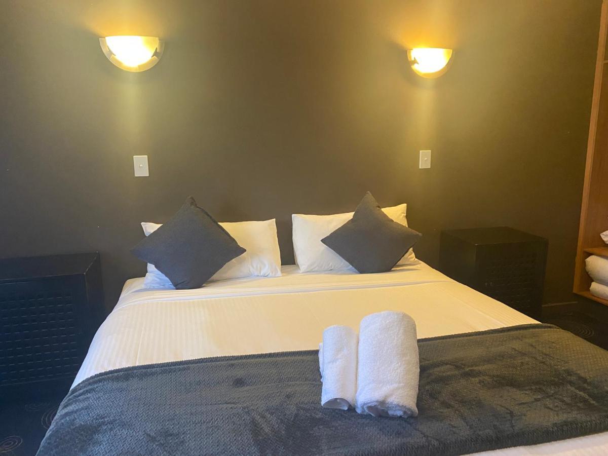 غولبورن The Astor Hotel Motel المظهر الخارجي الصورة