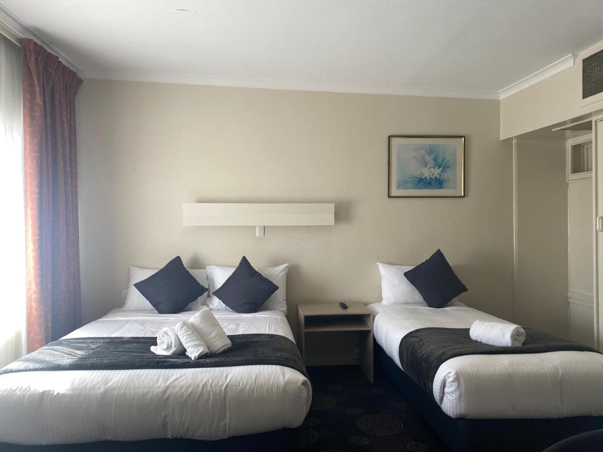 غولبورن The Astor Hotel Motel المظهر الخارجي الصورة
