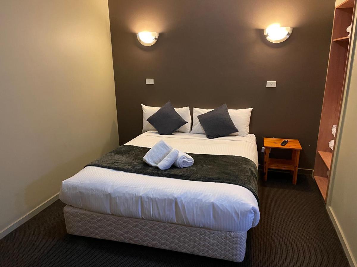غولبورن The Astor Hotel Motel المظهر الخارجي الصورة