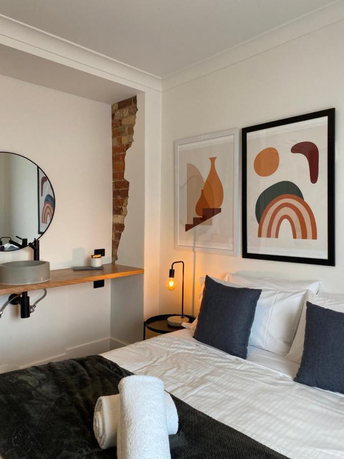 غولبورن The Astor Hotel Motel المظهر الخارجي الصورة